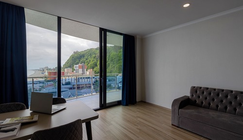 Panoramic Triple Room