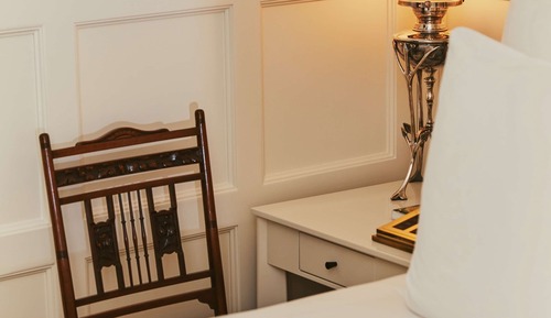 Room (Mini)