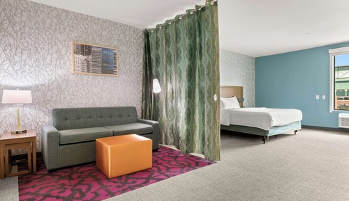 Studio, 1 King Bed, Bathtub (Mobility)