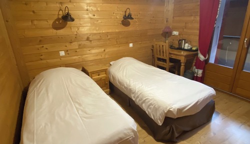 Economy Twin Room