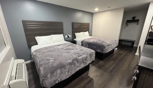 Double Room, 2 Double Beds, Non Smoking