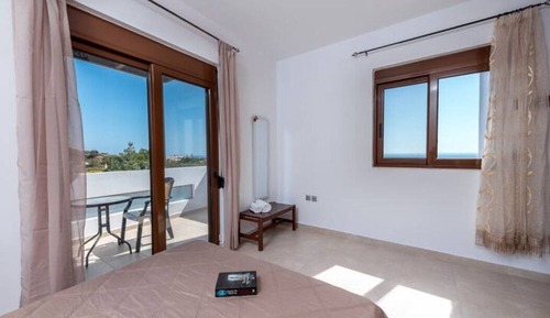 Classic Villa, 2 Bathrooms
