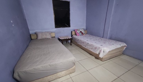 Economy Twin Room
