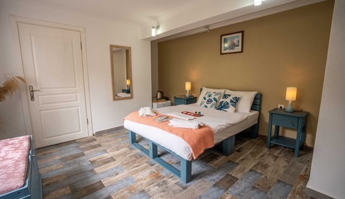 Premium Room