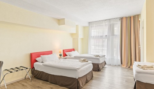 Standard Quadruple Room, Private Bathroom