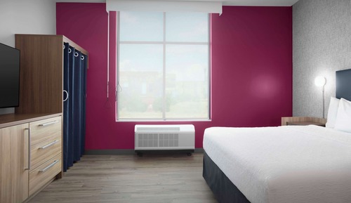 Studio Suite, 1 King Bed, Accessible, Bathtub