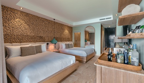 Standard Room, 2 Double Beds, Non Smoking, Lake View (Balcony)