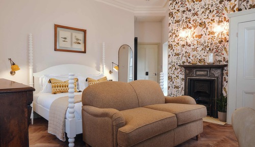 GRAND SUITE