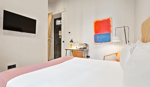 Double or Twin Room with Interior View