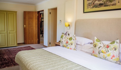 Executive Suite, 1 King Bed, Mountain View