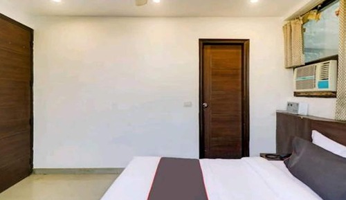Double Room, 1 King Bed