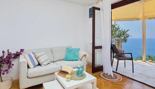 Apartment (1 Bedroom)