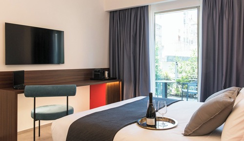 Deluxe room with double bed or 2 single beds