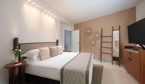 Suite (Incanto)