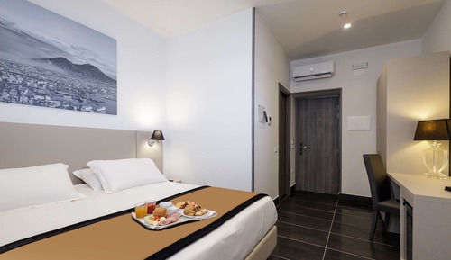 Superior Room, 1 King Bed, Non Smoking (with Sofabed)