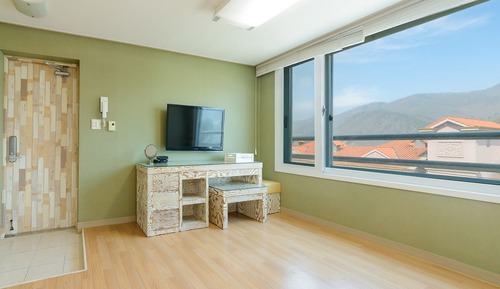 Basic Room, 1 Bedroom (Chintao)