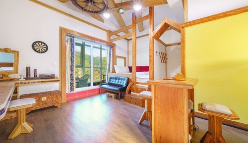 Basic Room, 1 Bedroom (Western ( F2 ))