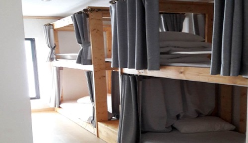 Room (Male dormitory for 6 people)