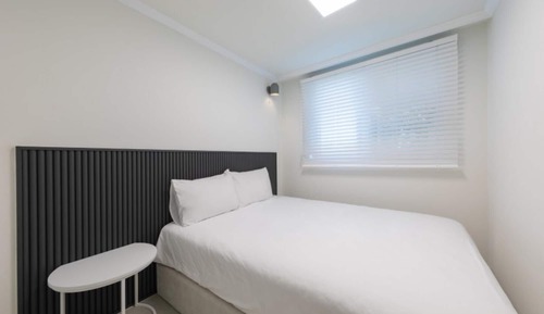 Room (Stolke)