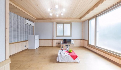 Room (Jeobsi Flower)