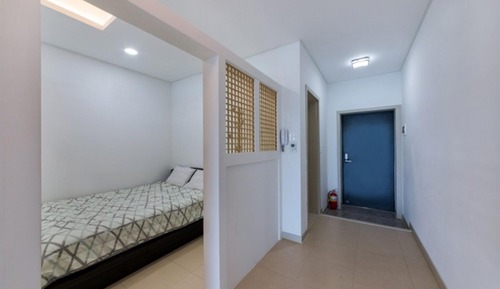 Room (Nando (Ocean View Dog Companion))