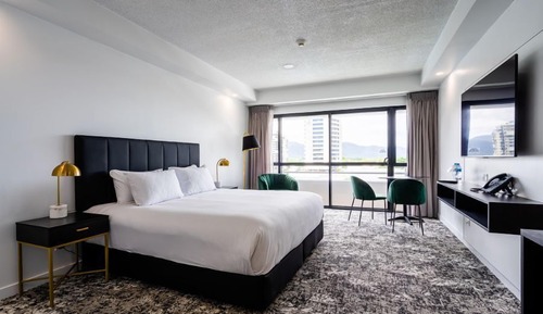 Standard Room, 1 King Bed, Accessible