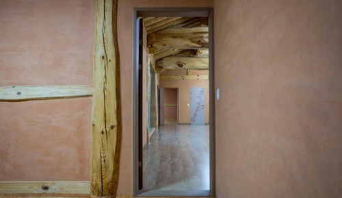 Room (Hanok 3-dong)