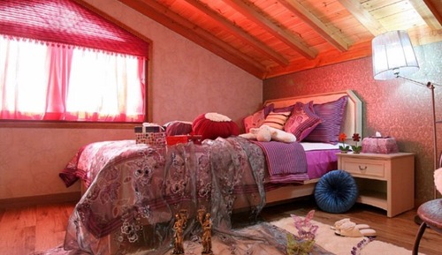 Room (Daisy )