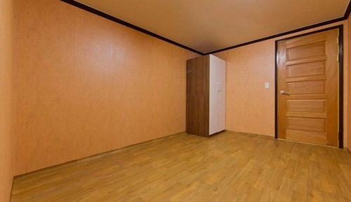 Room (83m Apartment Type Unshared House-Roo)