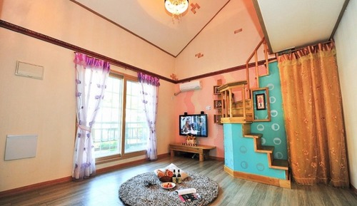 Room (Sage-sage (201))