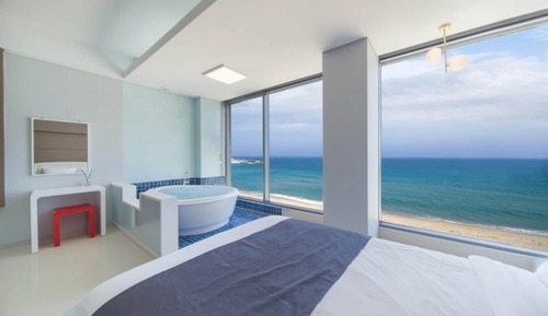 Room (B202 (Whirlpool spa ocean view free b)