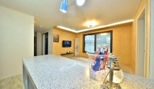 Room (Blue (3F))