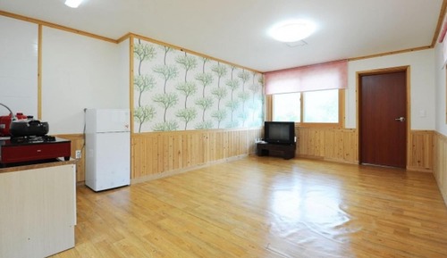 Room (Cosmos)