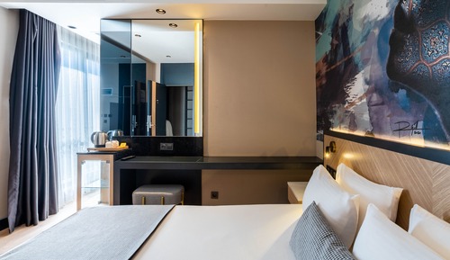 Corner Room