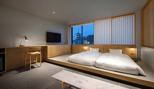 Superior with Japanese-style and Mountain View
