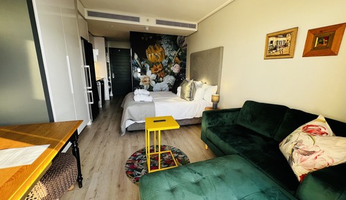 Apartment 2118