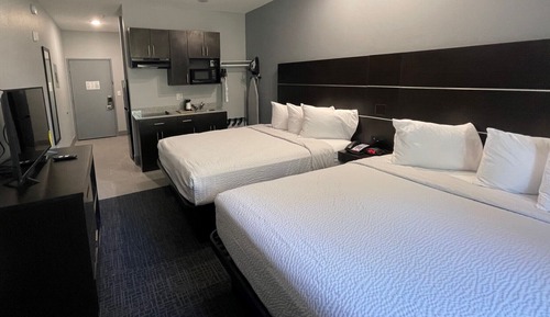 Room, 2 Queen Beds, Non Smoking (Kitchenette)