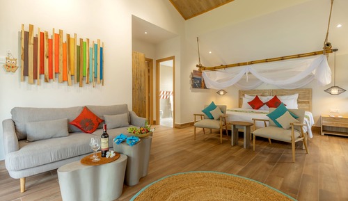 Beachfront Bungalow with King Bed