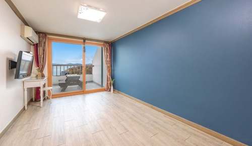 Basic Room, 1 Bedroom (Gokaljebikkot ( F2 ))