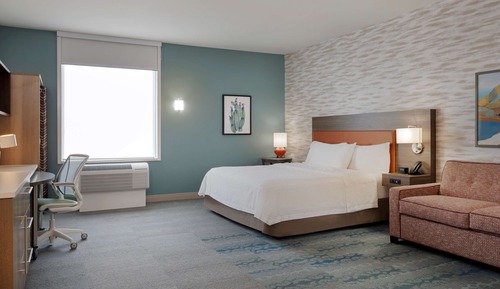 Studio, 1 King Bed, Accessible, Bathtub
