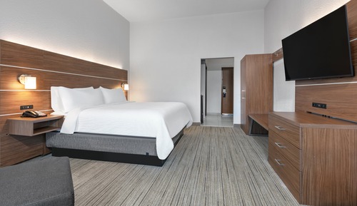 Standard Room, 1 King Bed, Accessible Bathtub (Communications, Mobility)