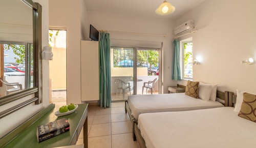 Standard Room, 2 Twin Beds, Sea View