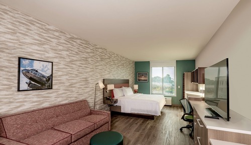 Studio, 1 King Bed, Accessible, Bathtub