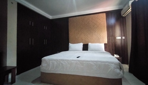 Business Room