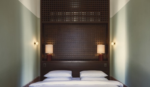 Room (Garden)