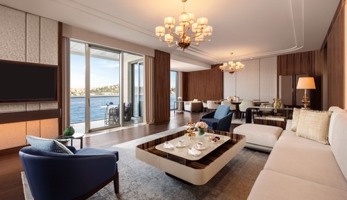 Mandarin Bosphorus Suite