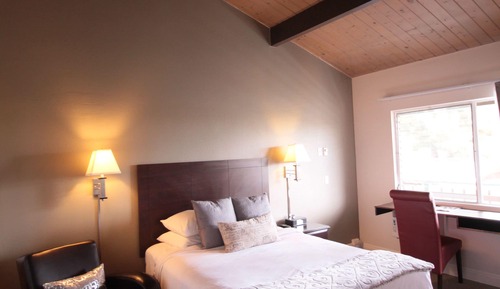 Deluxe Room, 1 Queen Bed