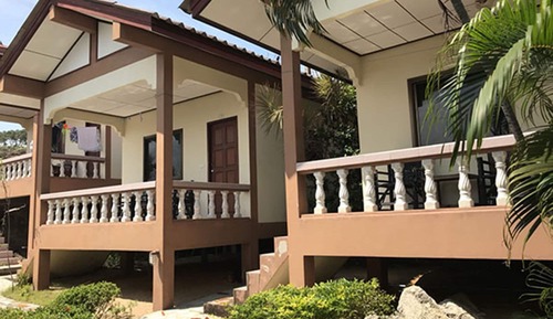 Deluxe Bungalow, Bathtub
