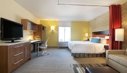 Studio, 1 King Bed, Accessible, Bathtub