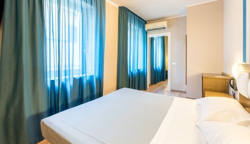 Classic Quadruple Room
